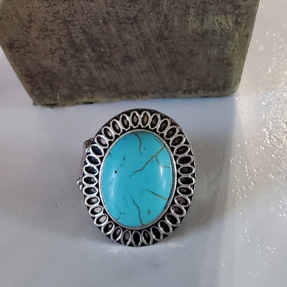Silver Tone & Turquoise Stretch Band Ring 💥3 for $24💥 - Picture 9 of 17